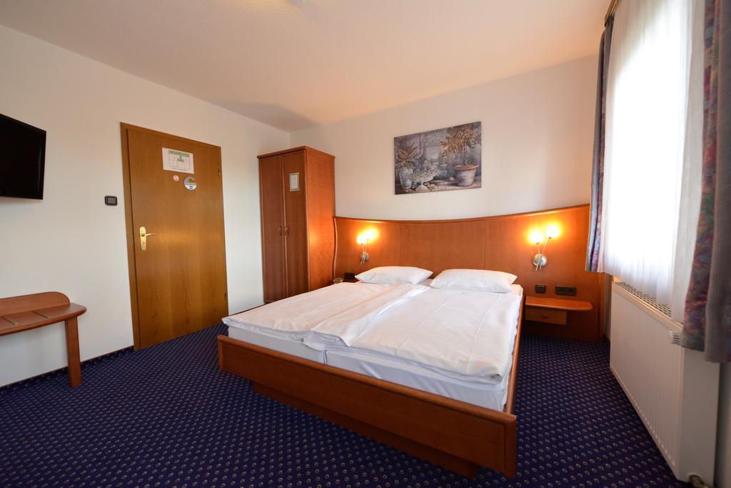 Trollinger Hof Hotel Bad Oeynhausen Kültér fotó